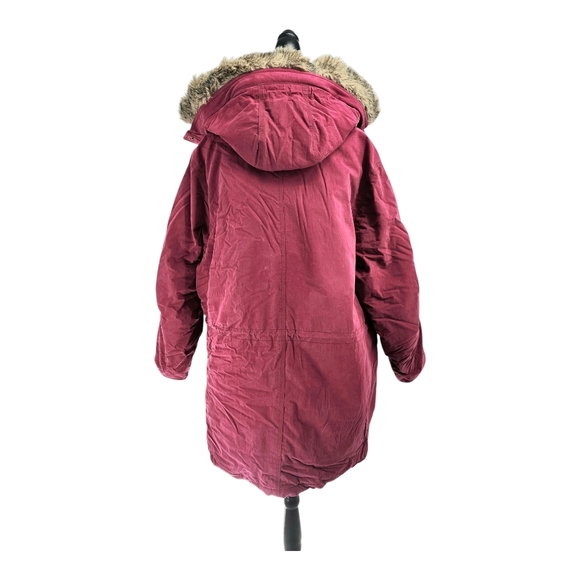 L.L. Bean Women's Burgundy Hooded Winter Jacket with Faux Fur Trim - Picture 5 of 7